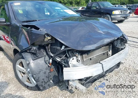 2015 Dodge Dart Sxt z USA, uszkodzony, nr VIN 1C3CDFBB5FD330337